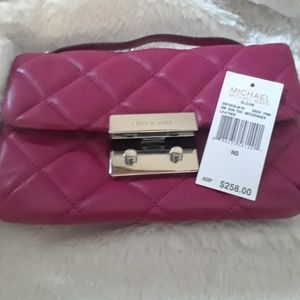 MK chain crossbody/ trade with roswithat